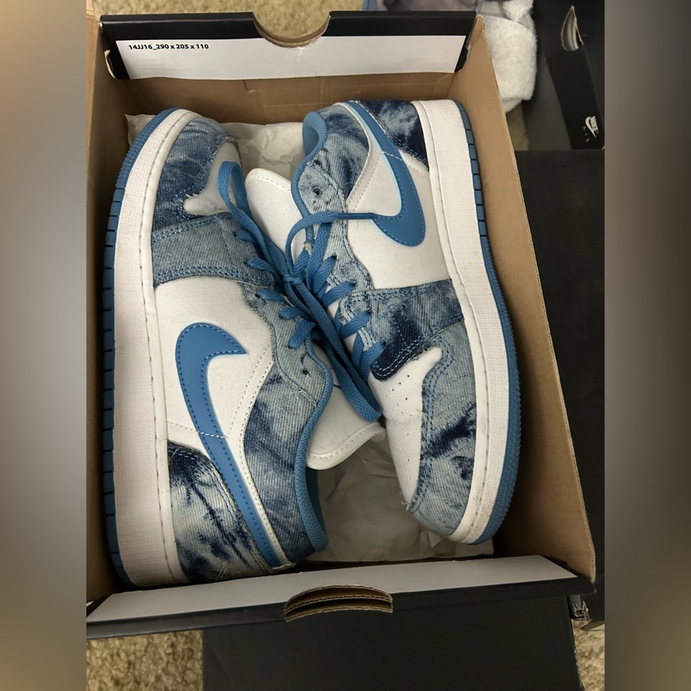 Blue Jean low top Jordan’s